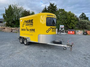 Trailers: 3.6m Horse Float (With Bars and Mats)