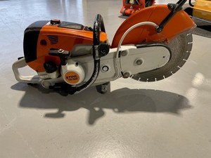 Construction: Stihl TS 14” Concrete Saw + blade use charge