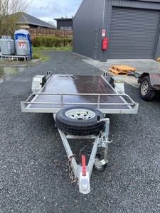 Trailers: Walker Single Axle Tilt