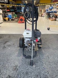 Water Blaster Petrol 2200 psi