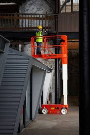 Products: Personel/Mast Lift 5.6M Work (3.6M Deck) Height – Harrisons HireMaster Feilding