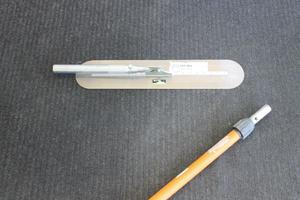 Products: Pole Float and Telescopic handle – Harrisons HireMaster Feilding