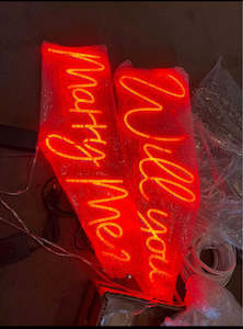 Neon Sign: Will you marry me Neon Sign