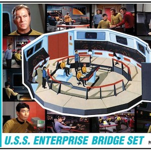 Space: AMT 1270 1/32 Star Trek: U.S.S. Enterprise Bridge Set