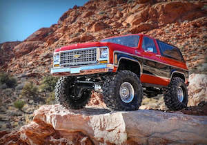 Traxxas Crawlers: Traxxas 82076-4 TRX-4 Scale and Trail Crawler with 1979 Chevrolet Blazer Body