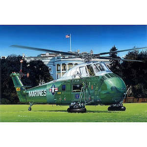 Trumpeter 02885 1/48 VH-34D Marine One - Re-Edition