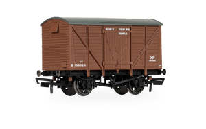 Hornby R60280 BR SR Box Van Cadbury B755320
