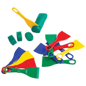 Clay Dough Modelling: EC Mini Dough Cutters Pack Of 12