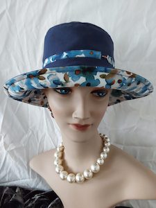 R266: Navy linen hat with reverse floral cotton fabric Hokianga Hats