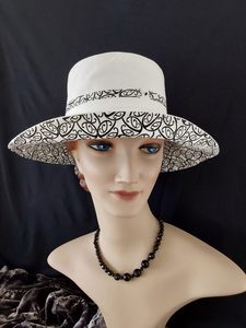 Products: R255: Off-white cotton/linen hat with a striking reverse design Hokianga Hats