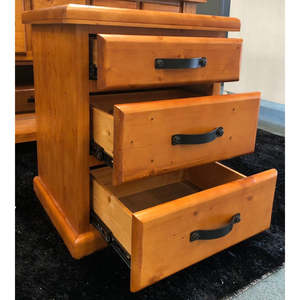 Jamaica Bedside Solid Pinewood
