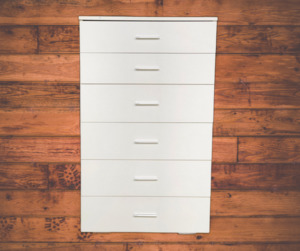 Tallboys: Slimboy in White color