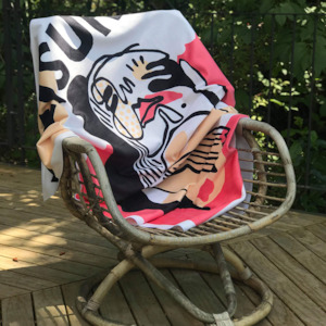 Leisure: LEISURE Deluxe Beach Towel – White