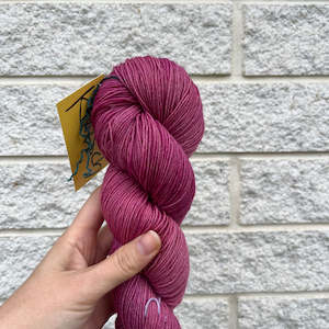 Products: Knitsch BFL Sock - The time to articulate