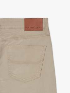 Trousers Shorts: Victor Jean - Buckskin