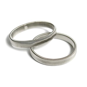 Expanding Metal Armbands