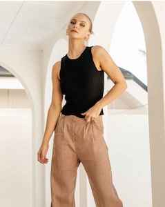 White Closet: WHITE CLOSET Knit Tank Black