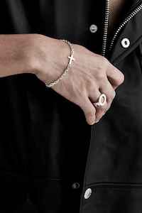 Stolen Girlfriends Club: SGC Ring Halo