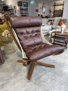 Chairs - Homage Furniture: Falcon Lounge Chair