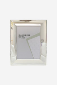 Porcelain And Ceramics: Silver Plated Photo Frame - 5x7