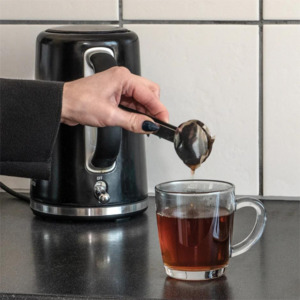 Kitchen 1: Tea Bag Squeezer