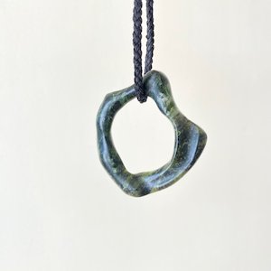 Serpentinite Whelk Ring Necklace