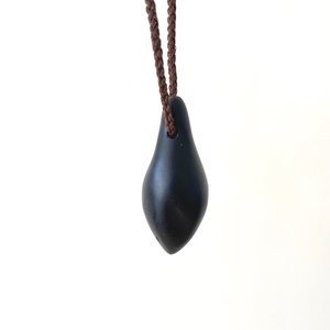 Products: Hand carved Obsidian seaweed vesicle Necklace by Amie Redpath NZ - AMIE REDPATH Artist