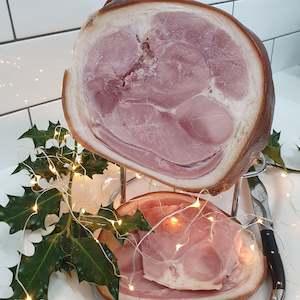 Deli: NZ Free Farmed Ham (Half) approx. 4 - 4.5kg