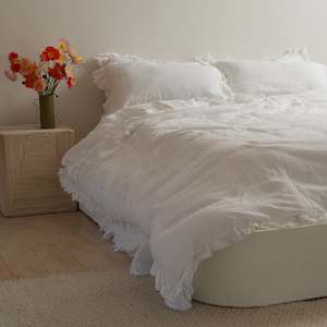 100% French Flax Linen Ruffle Edge Duvet Set- White