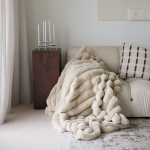 New: Benni Vegan Fur Throw- Pewter