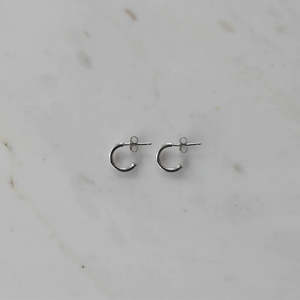 Sophie Store - Hoop Studs