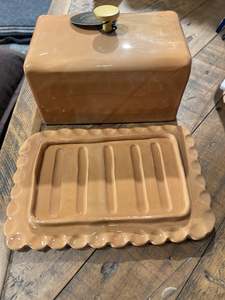 Magnolica 1: Magnolia Lane Butter Dish - creamy brown