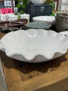 Magnolica 1: Magnolia Lane White wavy salad bowl