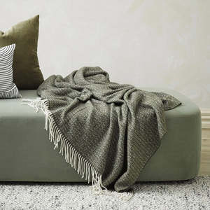 Bedroom: Littano Kale 130x180cm Throw