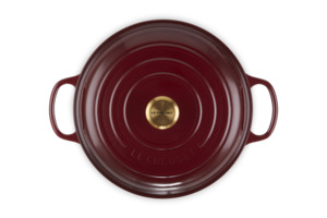Signature Shallow Casserole 30cm-Garnet