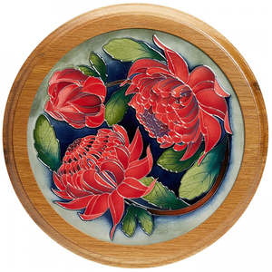 Moorcroft: Waratah Jewel PLQ18 Numbered Edition