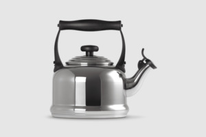 Le Creuset: Stainless Steel Traditional Kettle