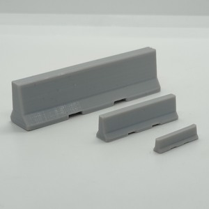 Concrete Jersey Barriers [Scale: HO]
