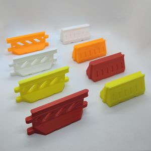 Plastic Road Barrier [Colour: Red] [Scale: O] [Type: A]