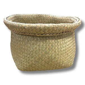 Giftware: Flax / Seagrass - Pot Palm Basket (35cm)