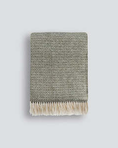 Littano Throw Kale