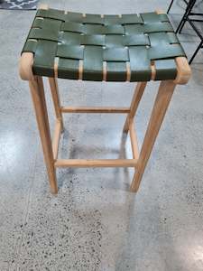 Indo Barstool olive