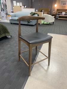 Bar Stool: Elbow barstool