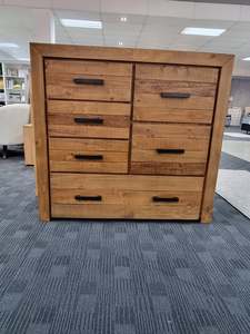 Raglan Chest