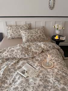 Toile Noir Bedding Set