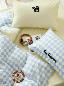 Products: Traveling pup Bedding Set