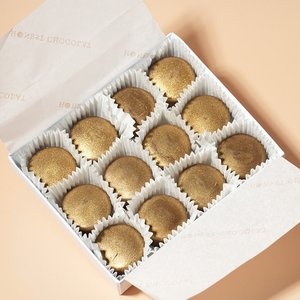 Salted Caramel - 12 Chocolate Bonbons