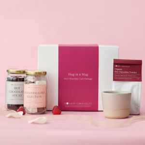 Gifts: Valentine's Hug in a Mug Gift Box