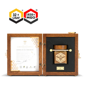 Manuka South: Limited Reserve UMF 32+ Manuka Honey