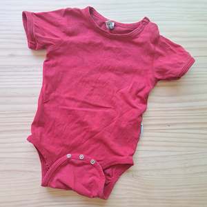 Re Loved: RE-Loved - Maxomorra Red Body Top (12 Months)